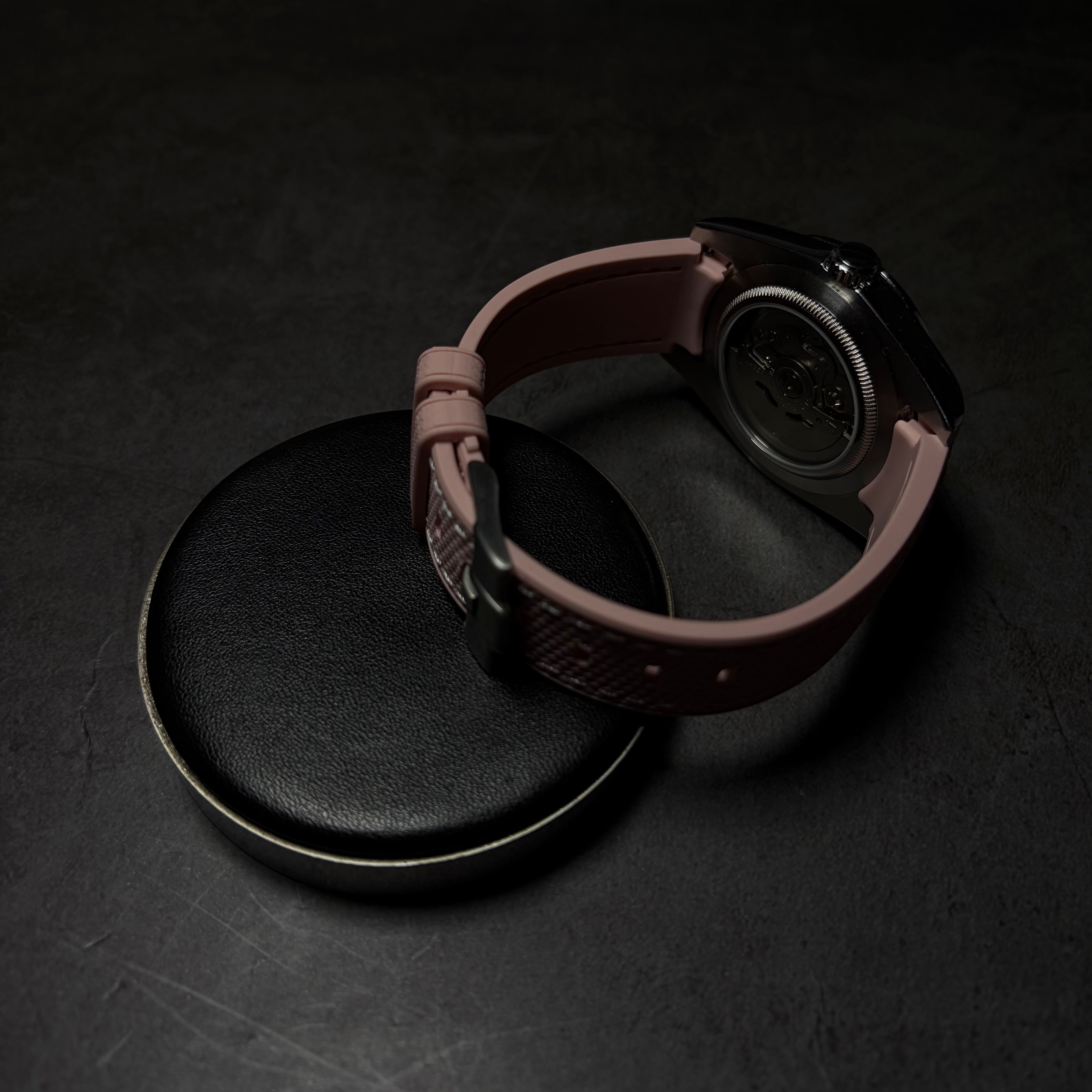 montre bracelet couture rose