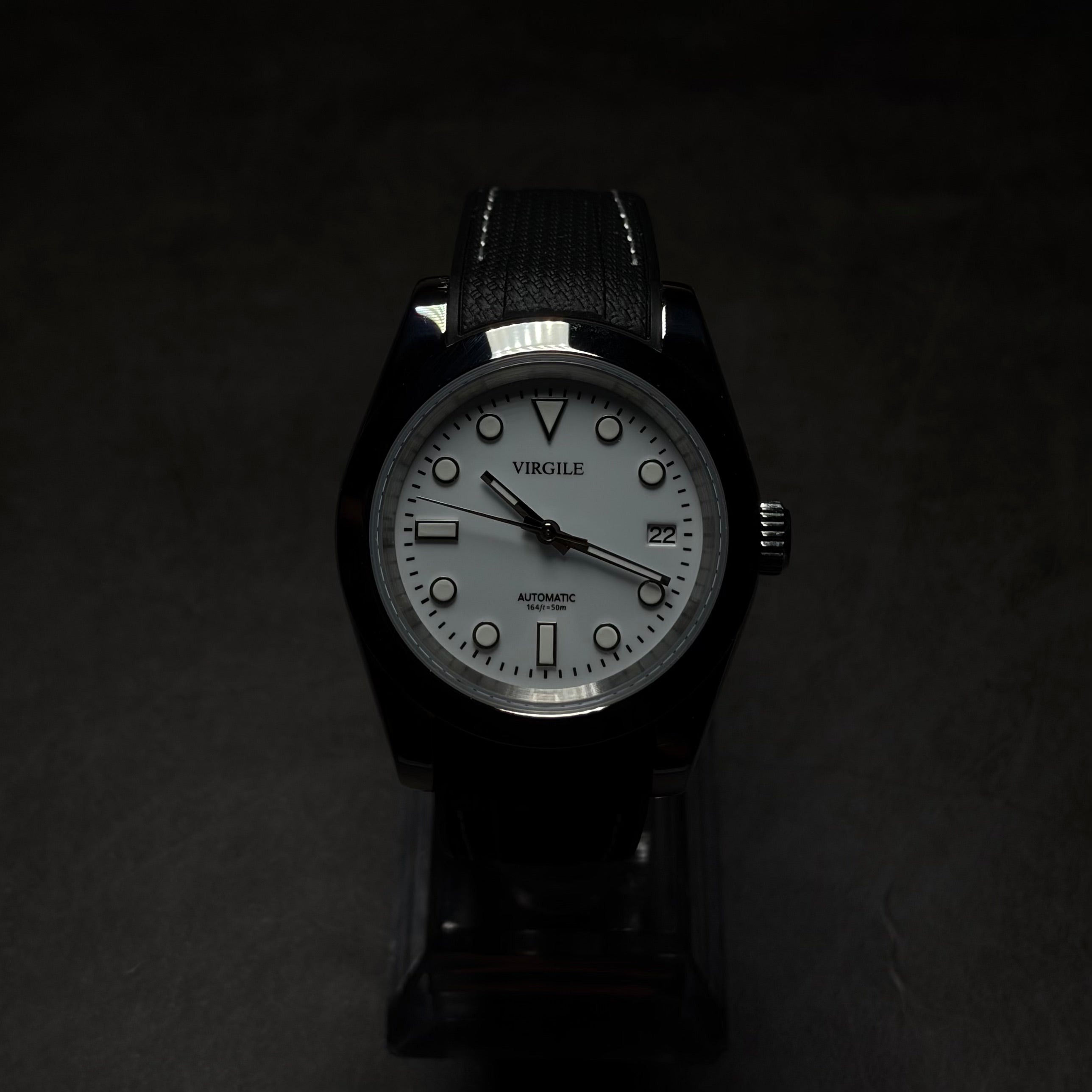 montre bracelet couture noir cadran blanc
