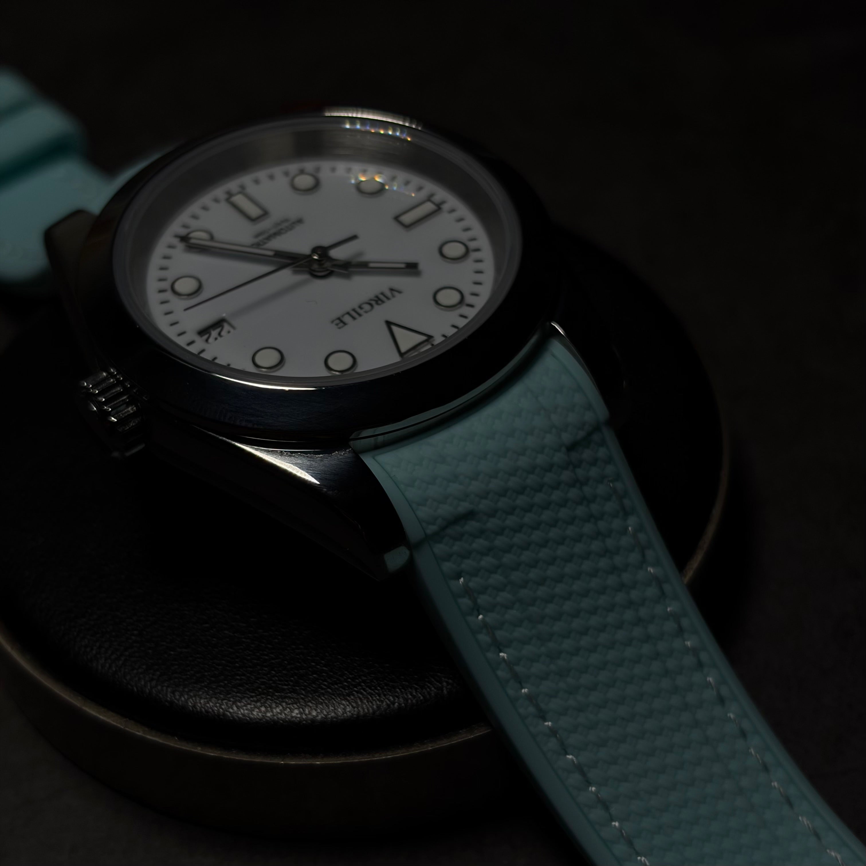 montre bracelet couture cyan cadran blanc