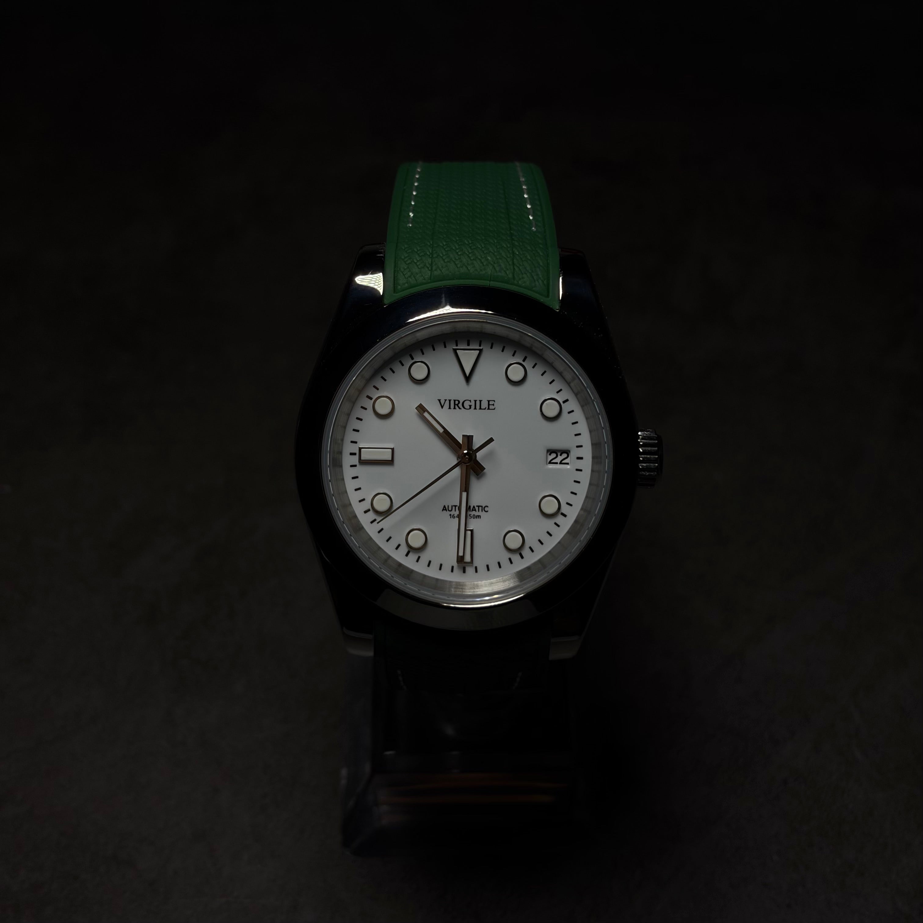 montre bracelet couture vert cadran blanc