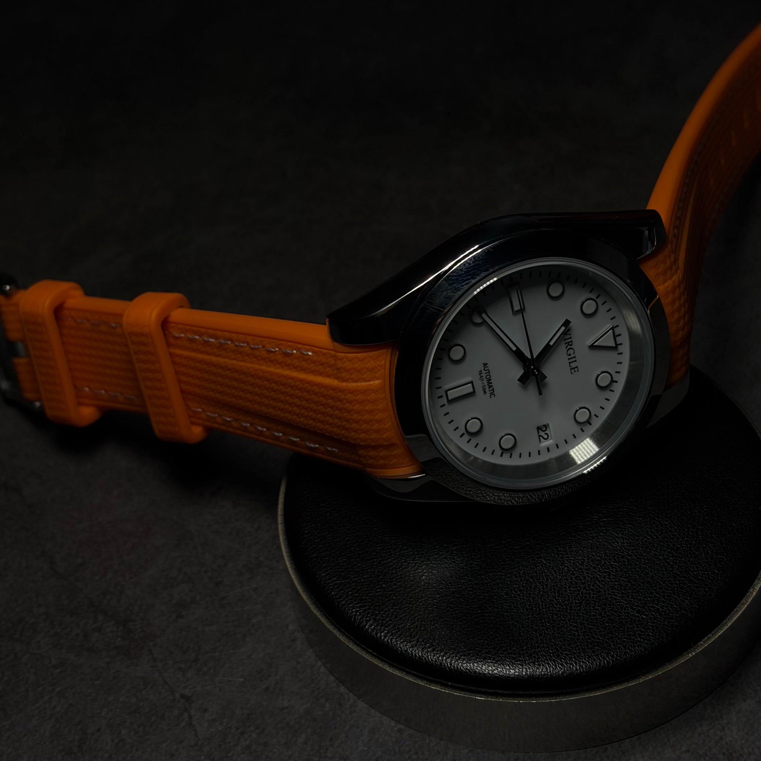 montre bracelet couture orange cadran blanc
