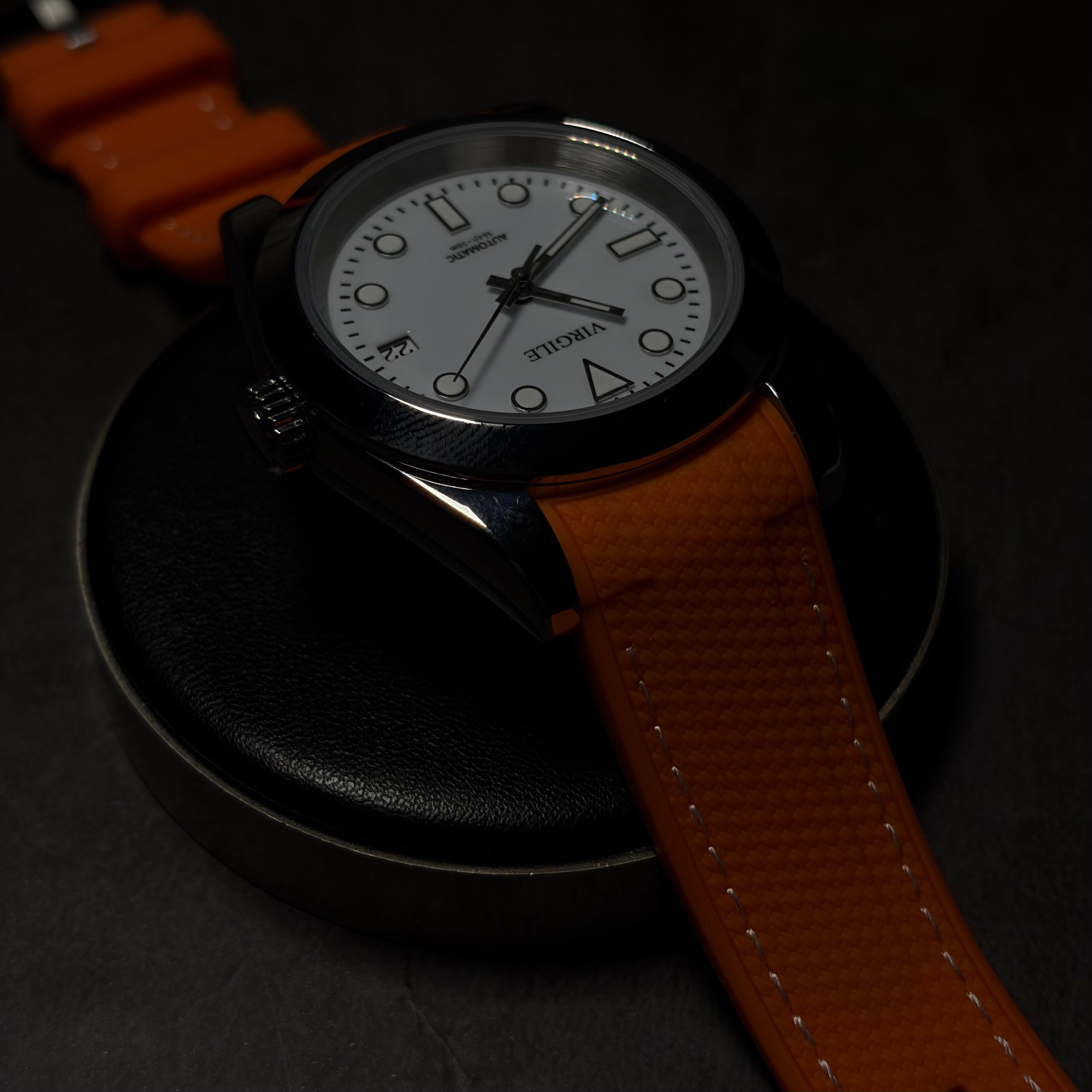 montre bracelet couture orange cadran blanc