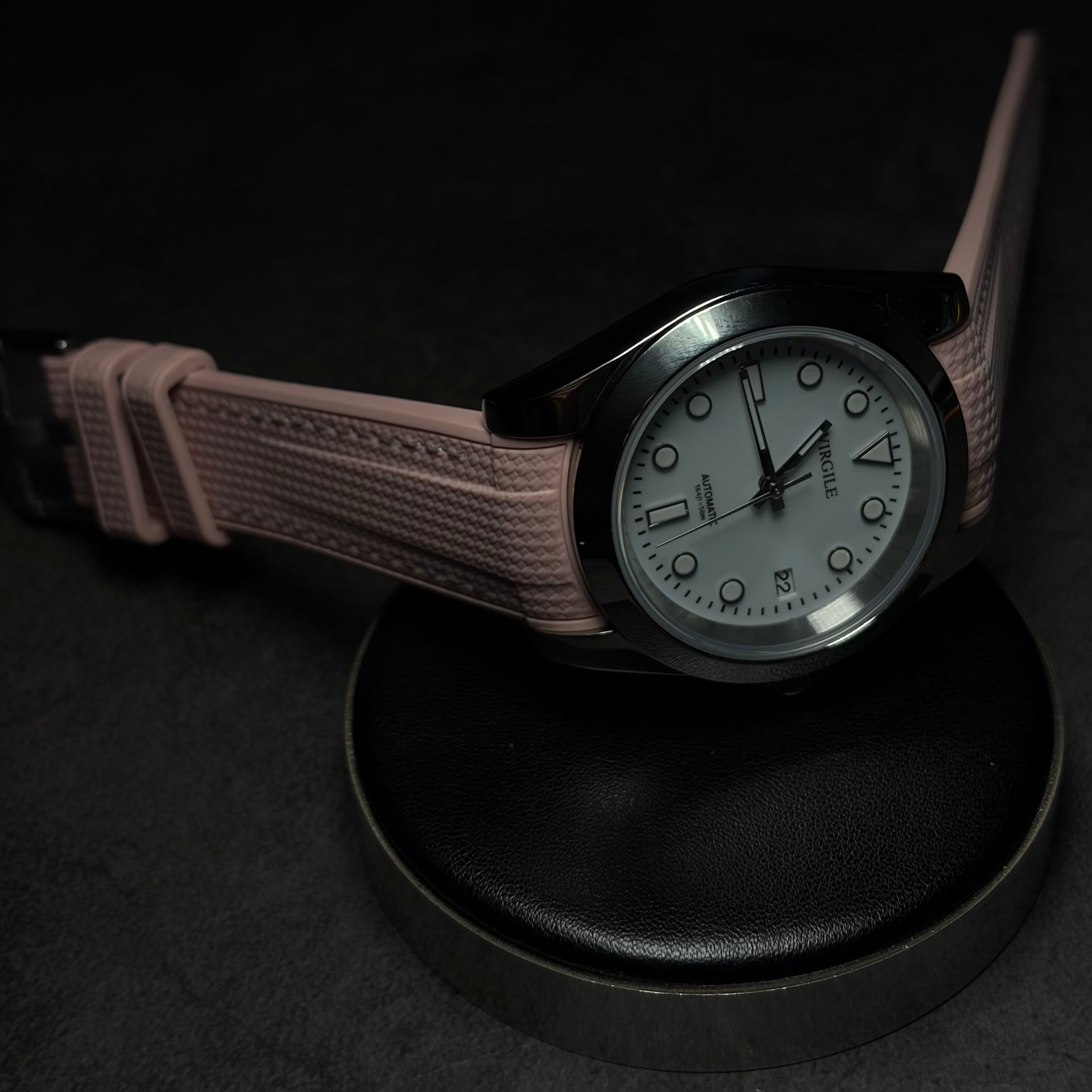montre bracelet couture rose cadran blanc